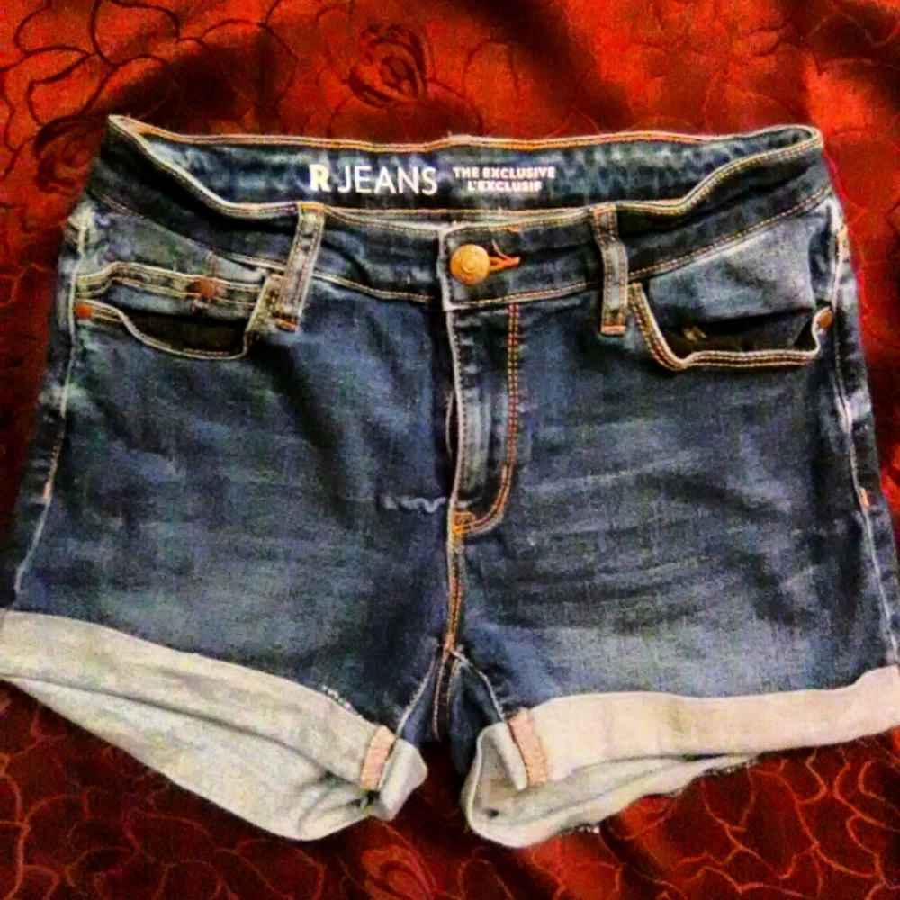 r Jeans shorts size 28